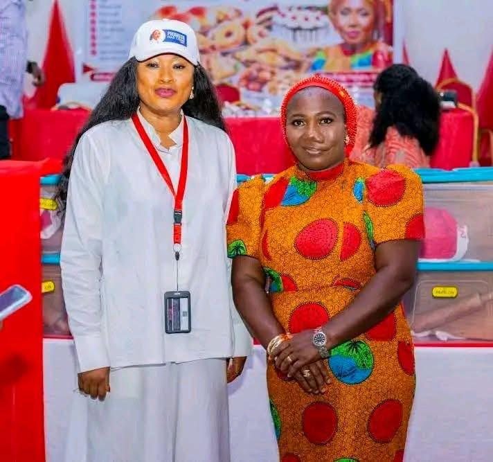 With the President, Oron Union Women’s Wing International, Mrs Kate Hensley.